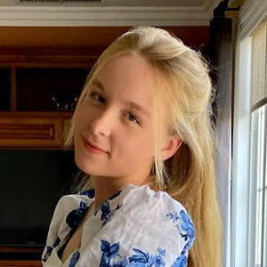 Meet your Posher, Leah